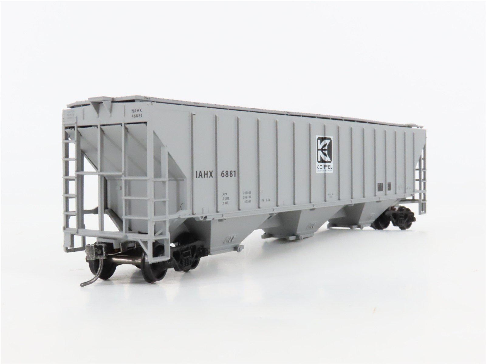 HO Scale Athearn 6139 NAHX Koppel 54' PS 54' 3-Bay Covered Hopper #46881