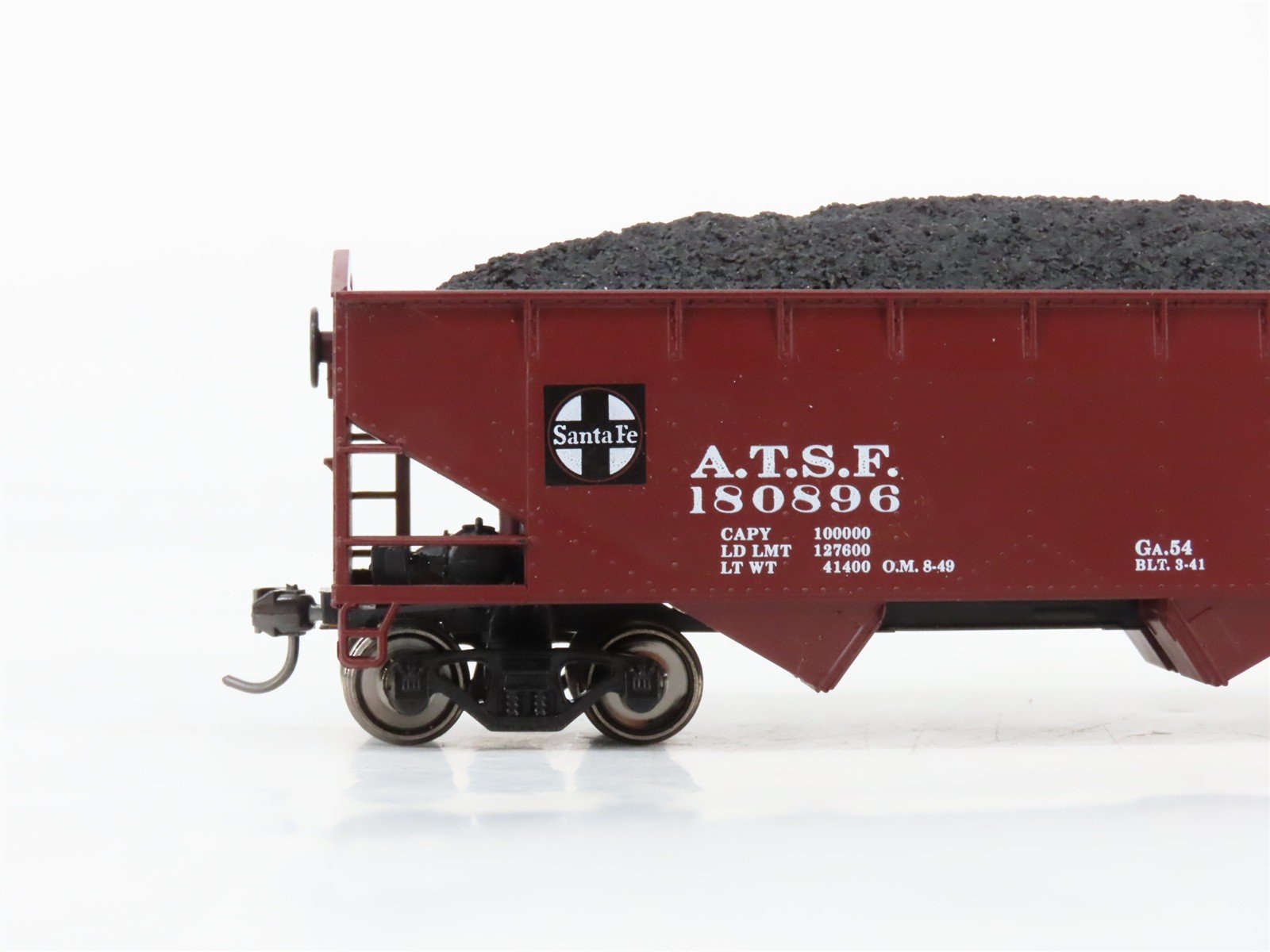 HO Scale Athearn ATSF Santa Fe 34' 2-Bay Hopper #180896 w/Coal Load