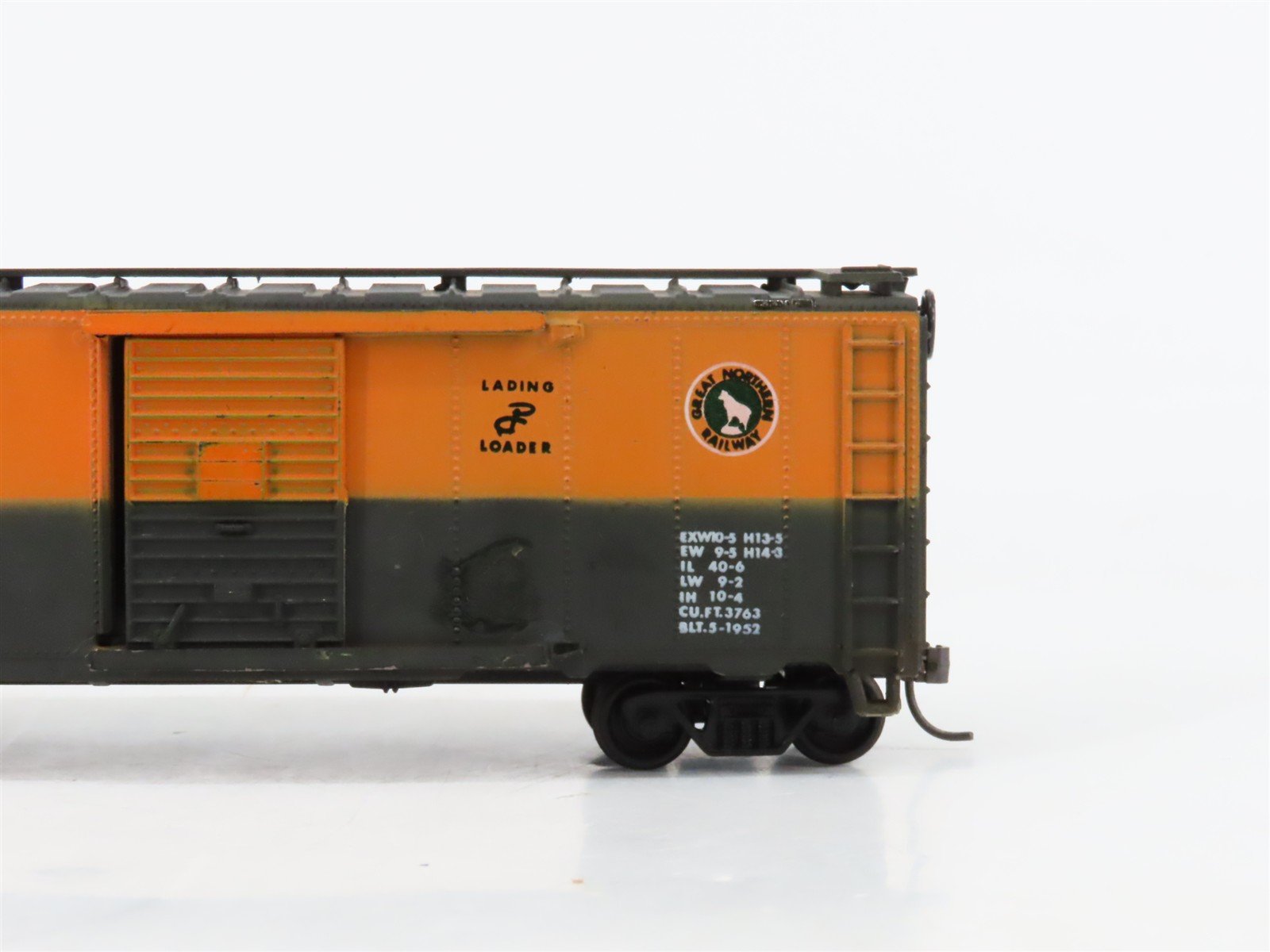 HO Scale Athearn 1204 GN Great Northern 40' Boxcar #27024