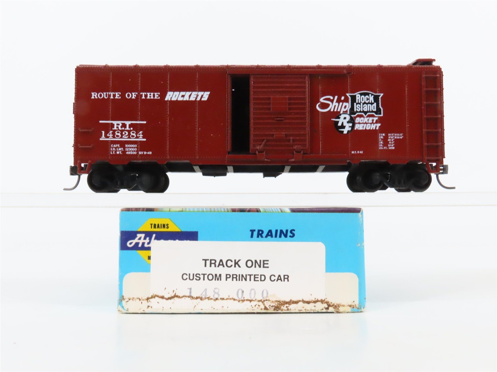 HO Scale Athearn RI Rock Island 40' Boxcar #148284 Pro Custom