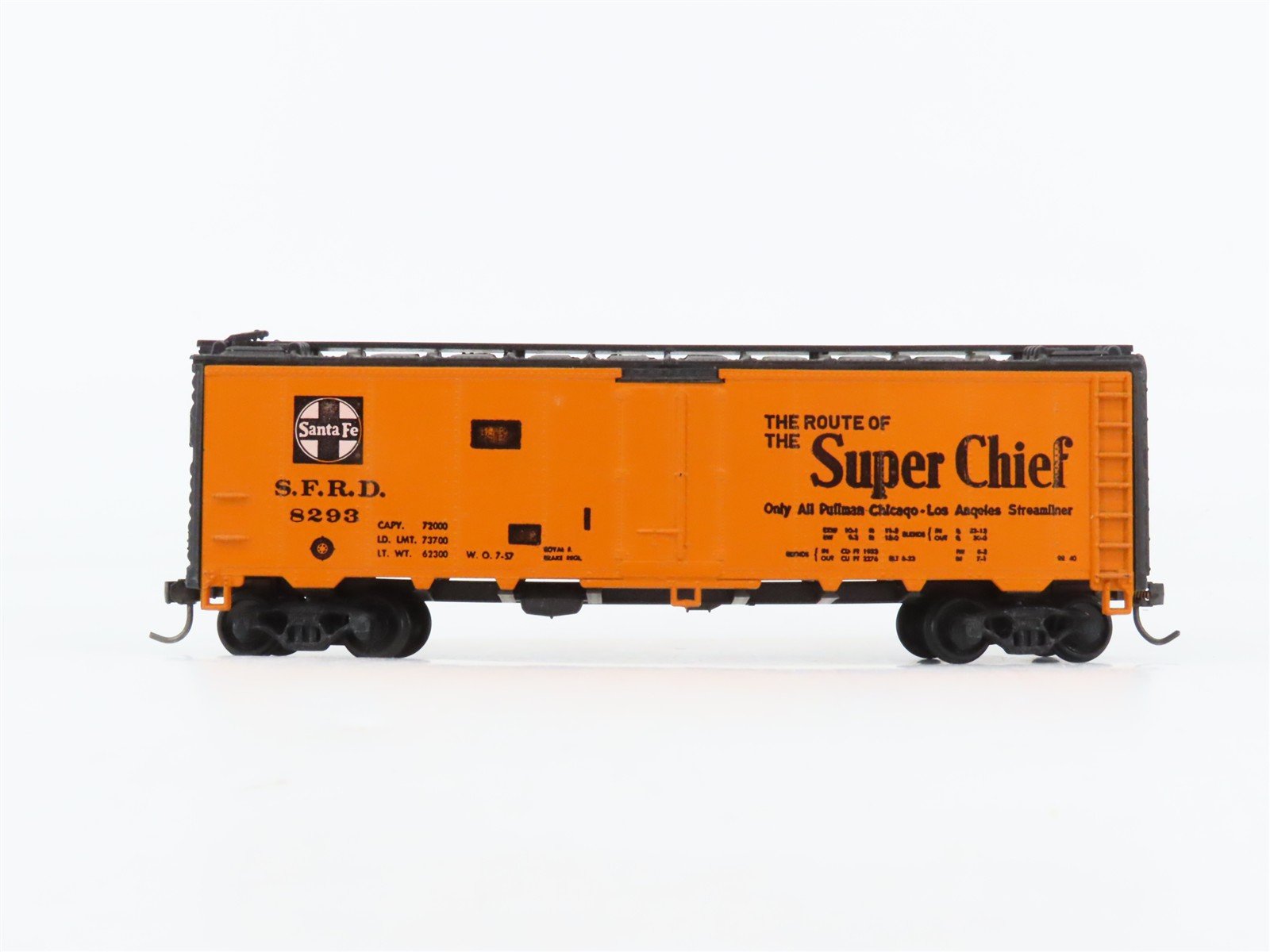 HO Scale Athearn SFRD Santa Fe "Super Chief" 40' Boxcar #8293