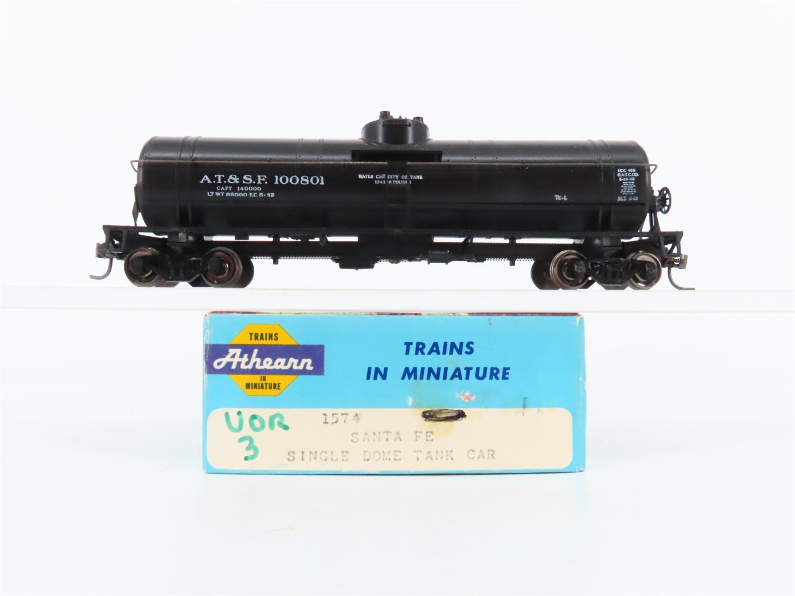 HO Scale Athearn 1574 ATSF Santa Fe Single Dome Tankcar #100801