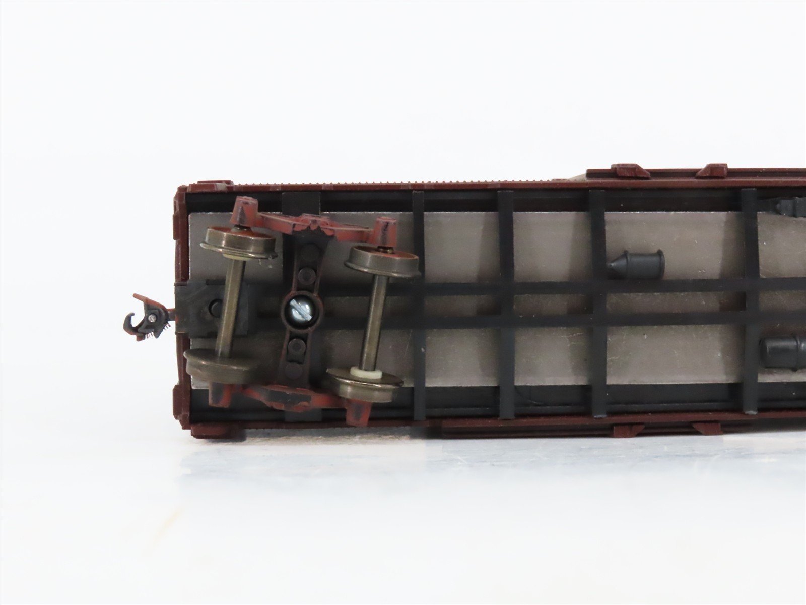 HO Scale Athearn/Bev-Bel 1484-1 WP Western Pacific 40' Boxcar #20120 Weathered