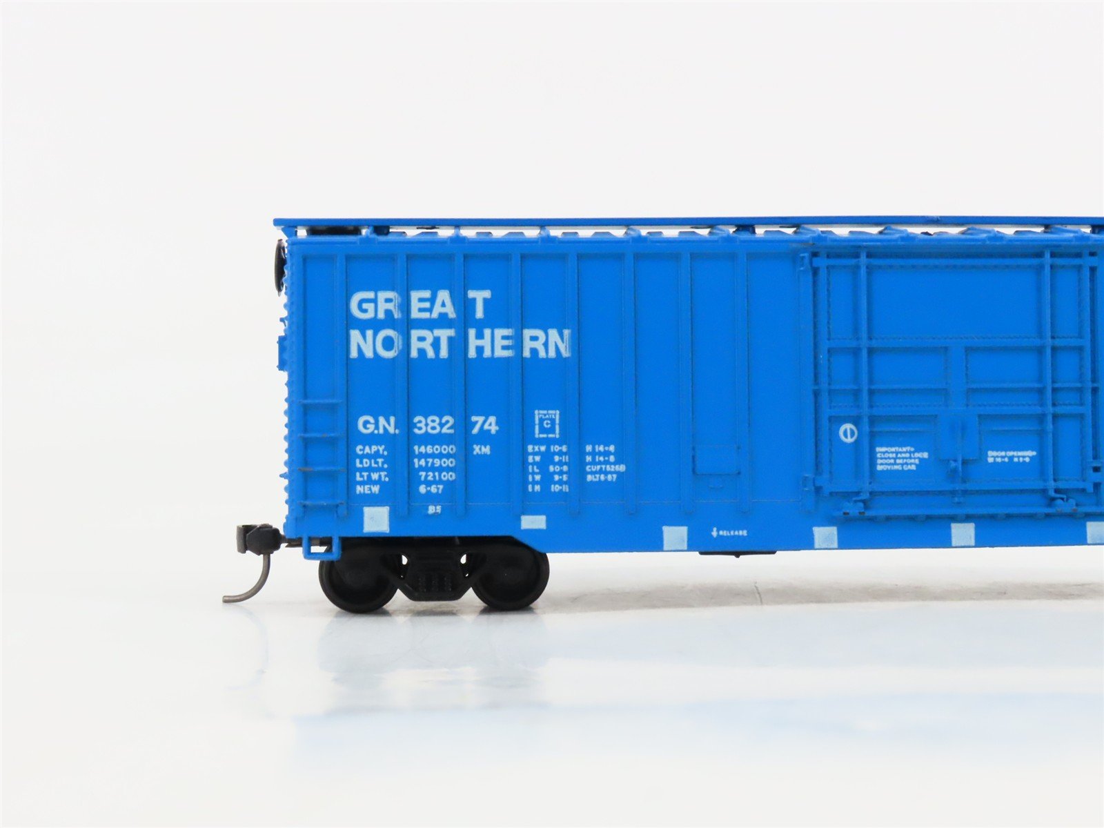 HO Scale Athearn 1339 GN Great Northern 50' Boxcar #38274