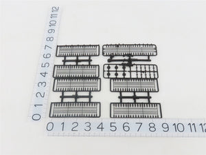 HO Scale Atlas 774 Hairpin Fence Pack