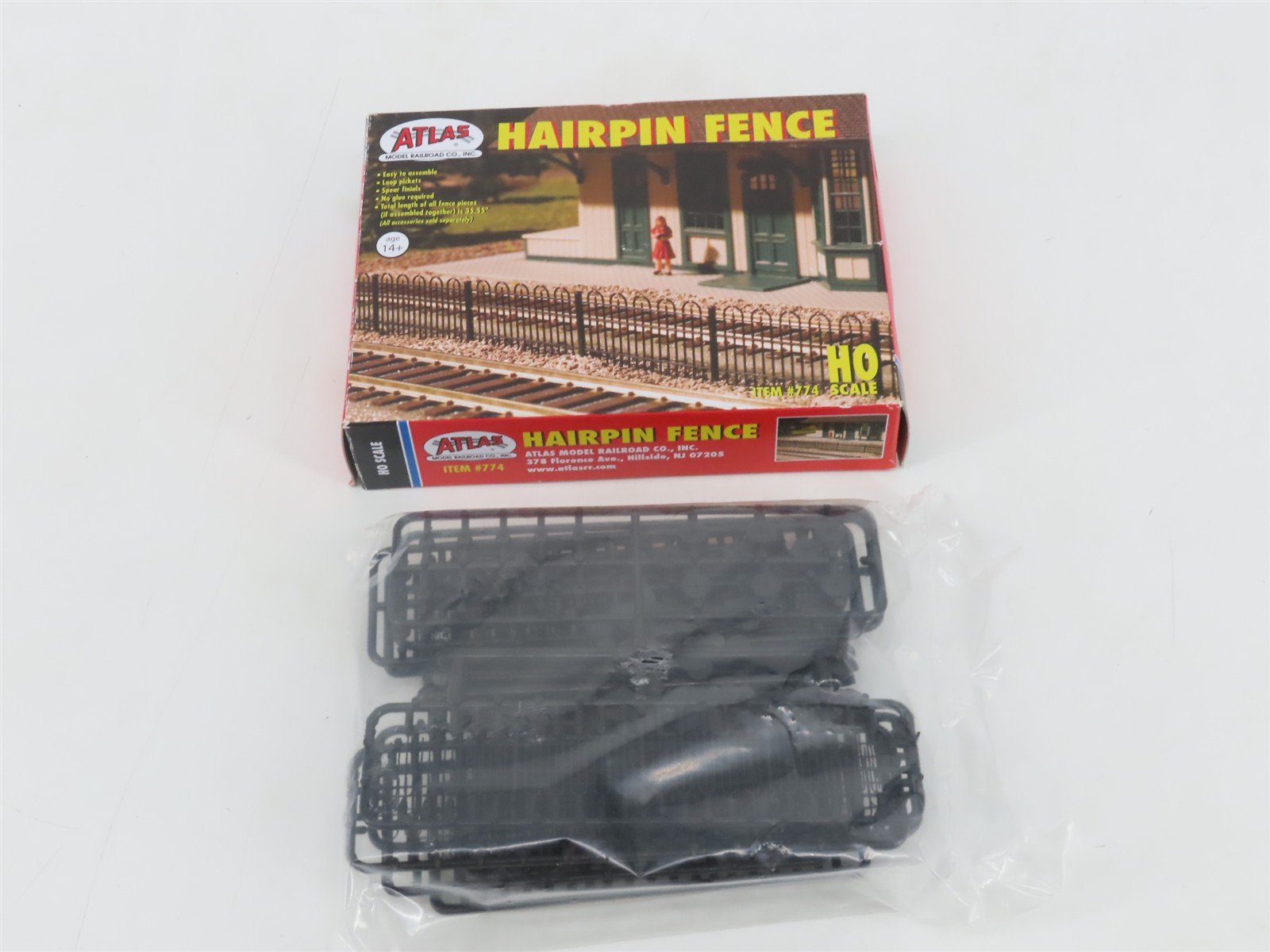 HO Scale Atlas 774 Hairpin Fence Pack