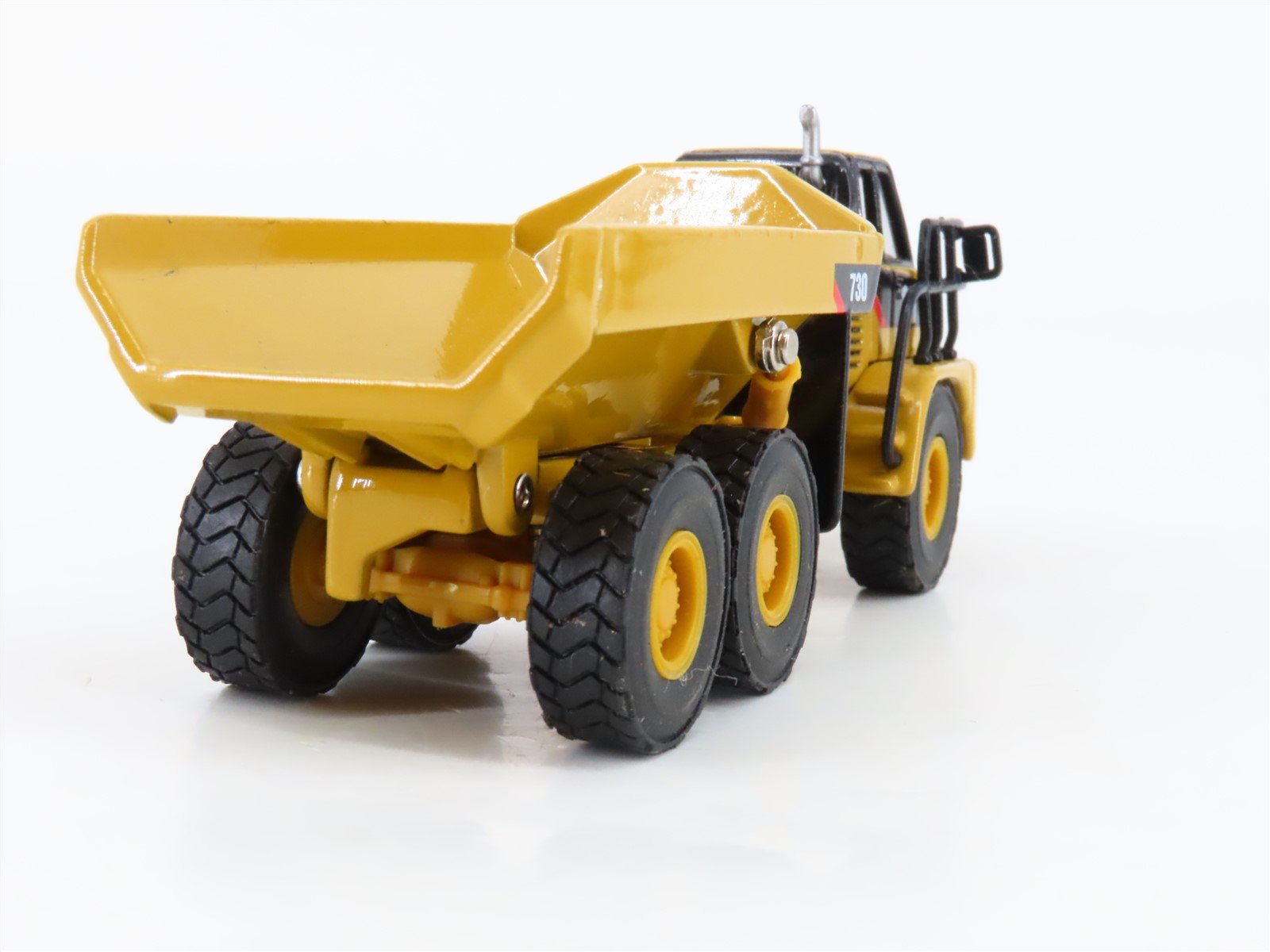 HO Scale Norscot 55130 Die-Cast CAT 730 Articulated Truck