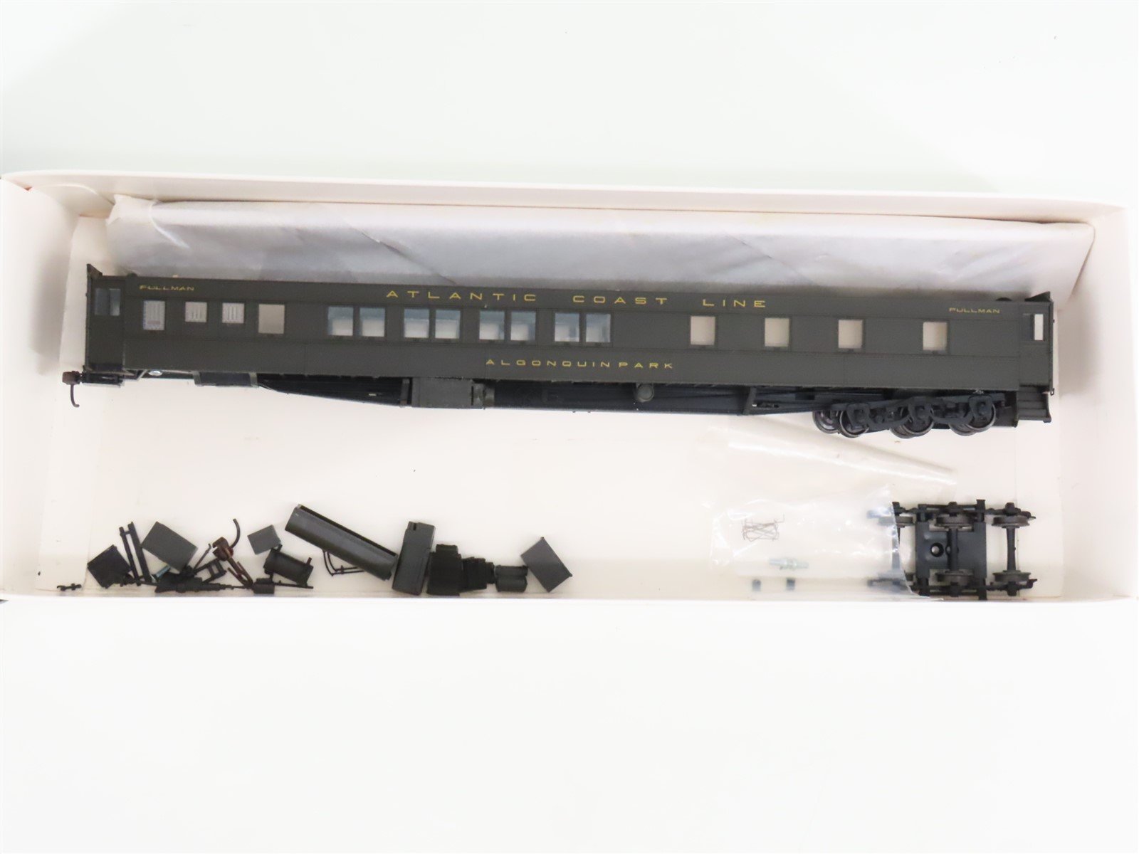 HO Scale Branchline 5011 ACL Railway Sleeper Passenger Car PARTIALLY ASSEMBLED