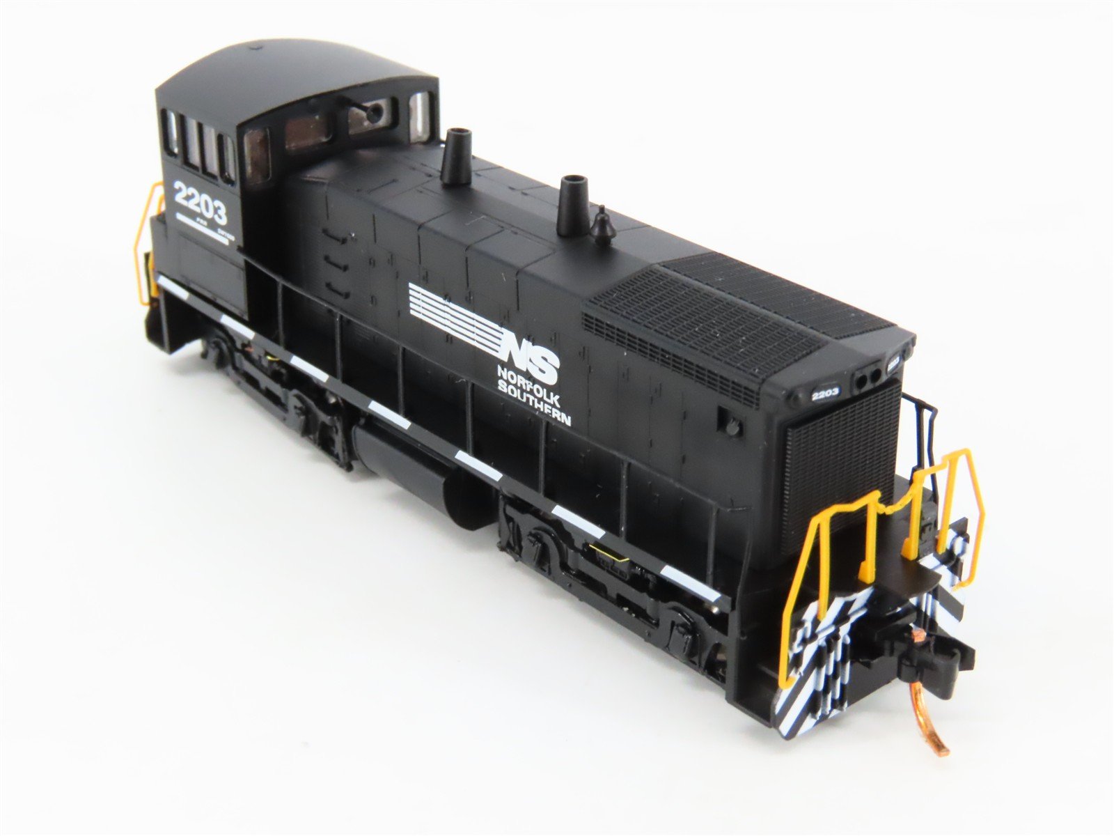 N Micro-Trains MTL 98600022 NS Norfolk Southern SW1500 Diesel #2203 - DCC Ready