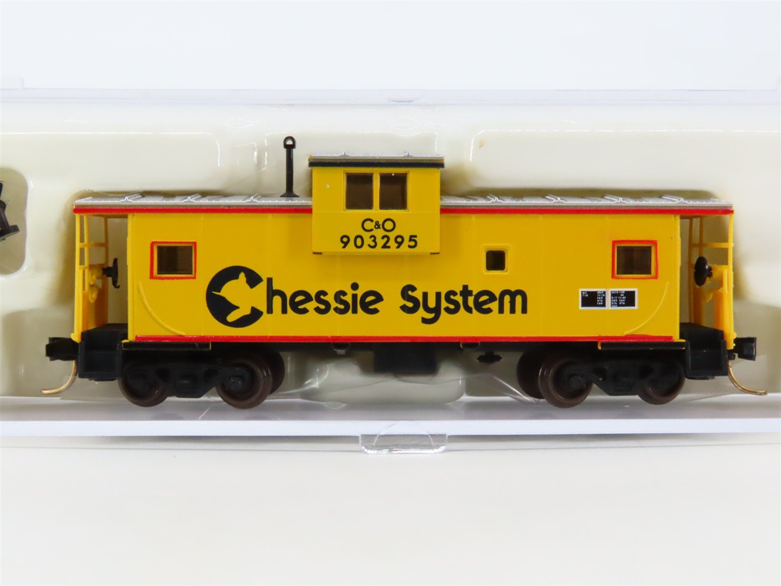 N Scale Atlas C&O Chessie System Extended Vision Caboose #903295