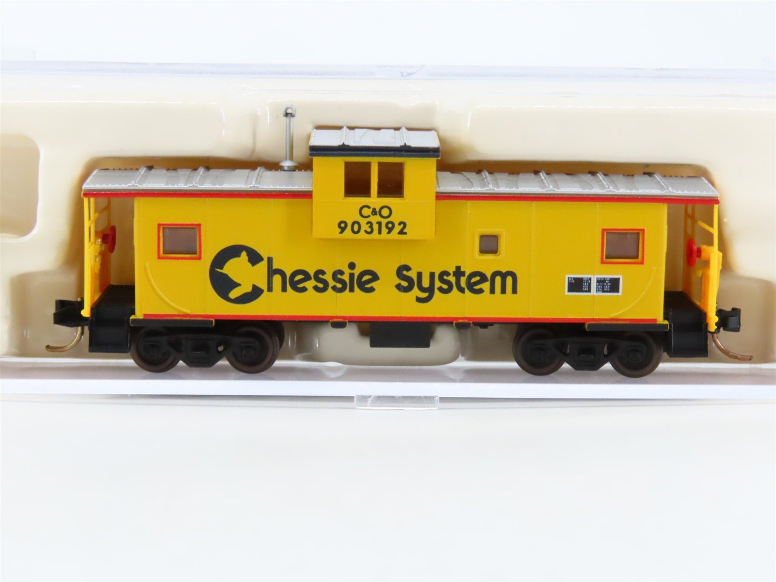 N Scale Atlas 30239 C&O Chessie System Extended Vision Caboose #903192