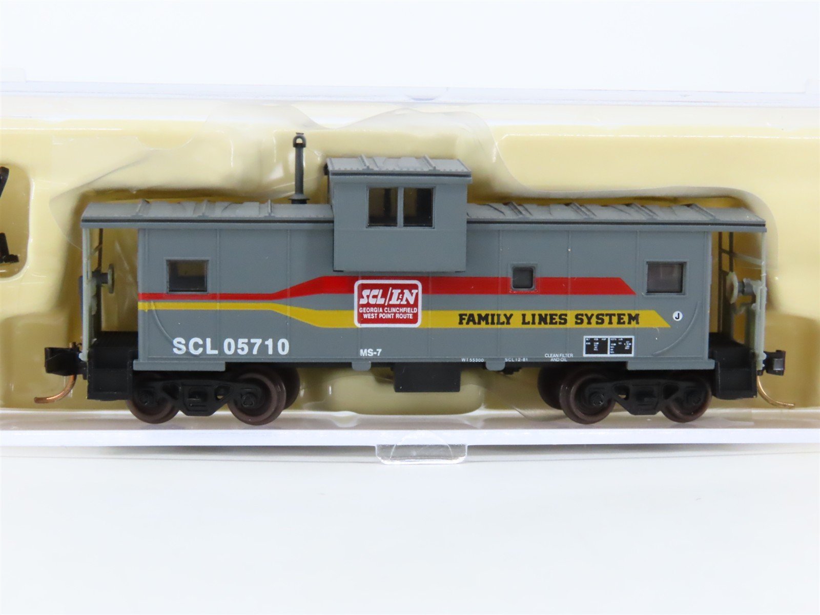 N Scale Atlas 30379 SCL/L&N Family Lines System Extended Vision Caboose #05710