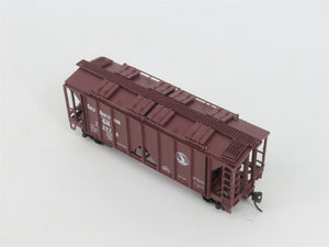 HO Scale E&B Valley 5003 GN Great Northern 2-Bay Covered Hopper #73976 - BUILT