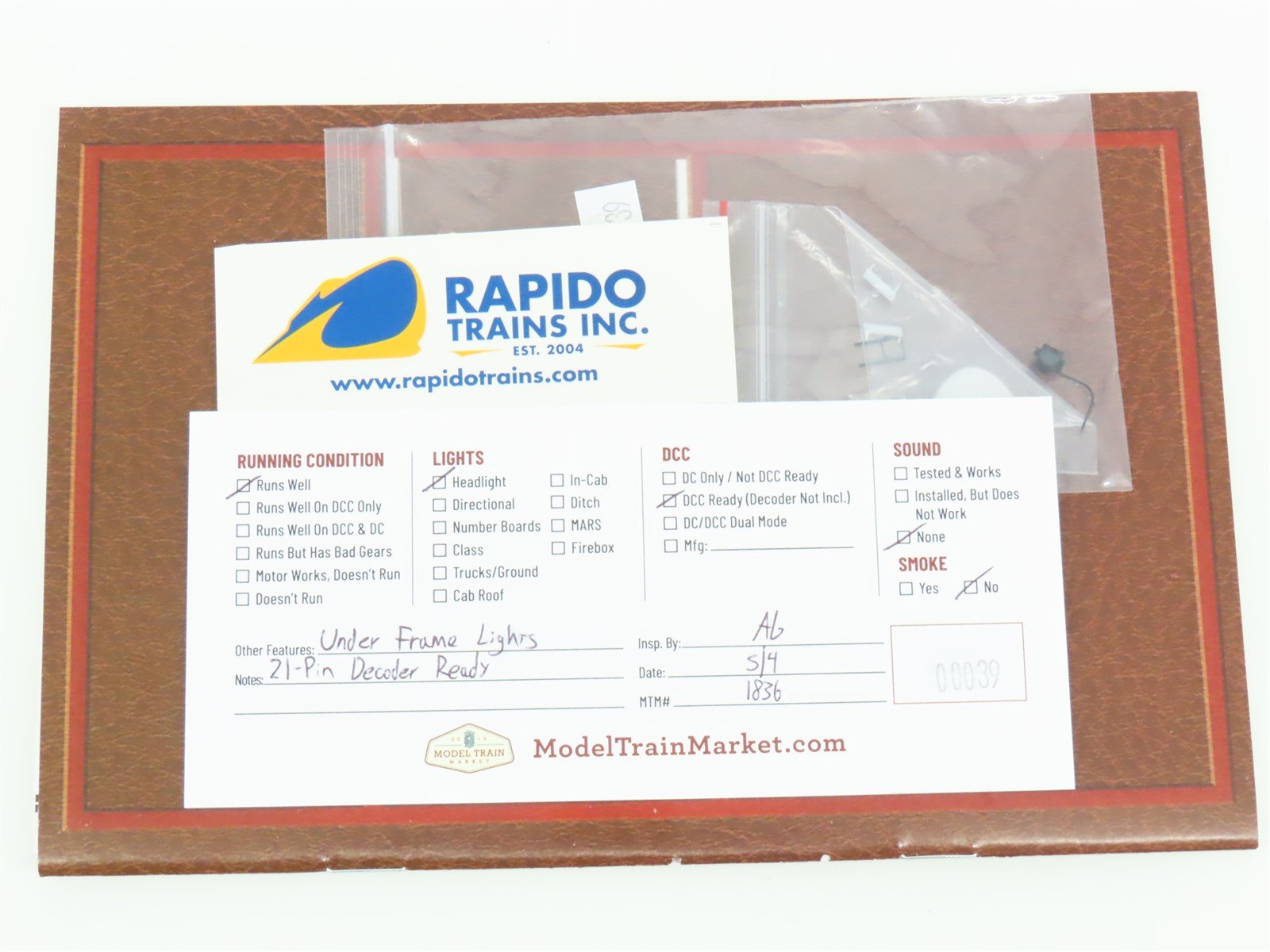 HO Scale Rapido 28004 Amtrak E8A Phase I Diesel Locomotive #324