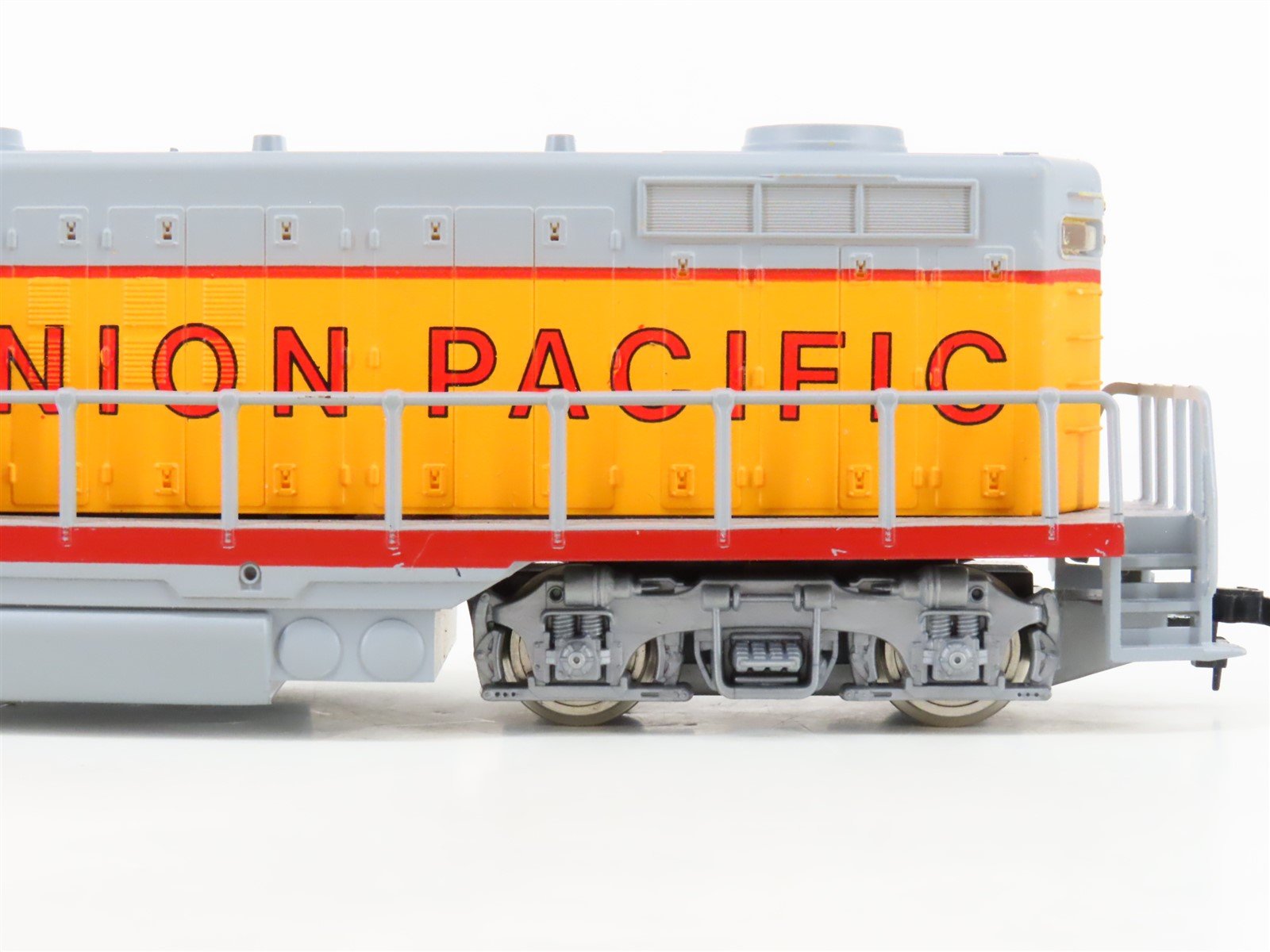 HO Scale Bachmann UP Union Pacific GP18 Diesel Locomotive