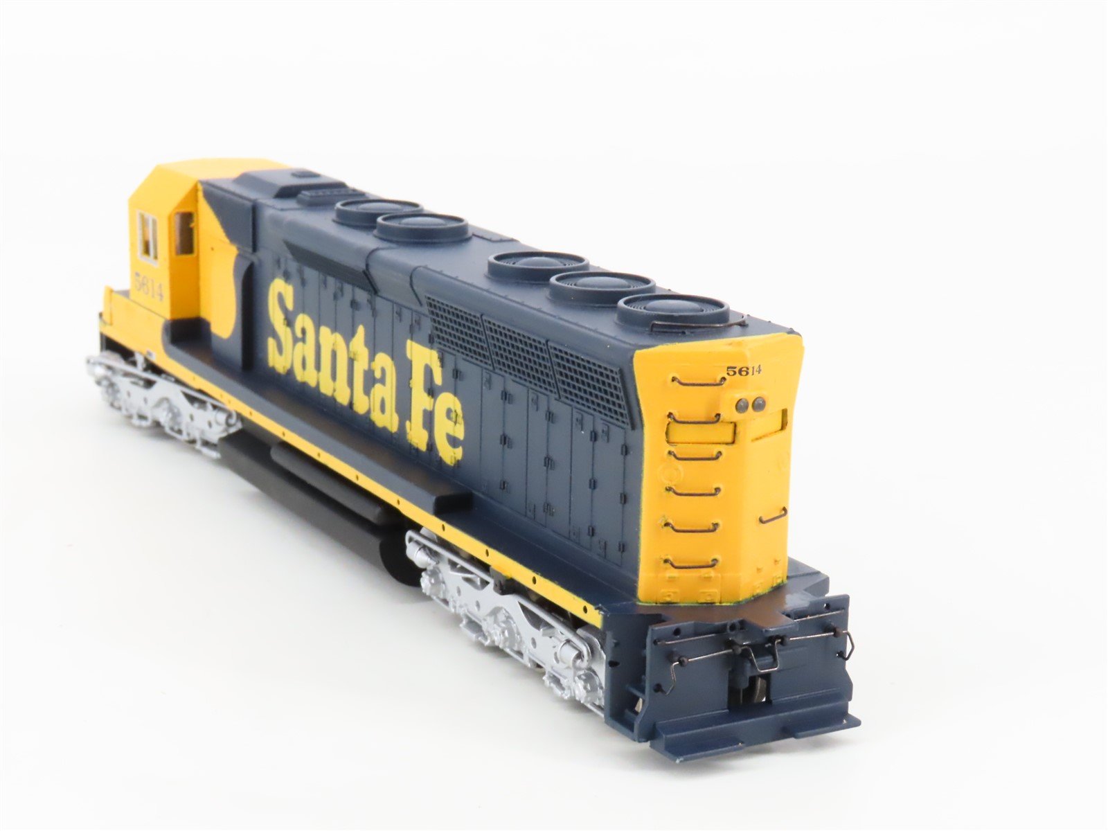 HO Scale Bachmann 11613 ATSF Santa Fe SD45 Diesel Locomotive #5614