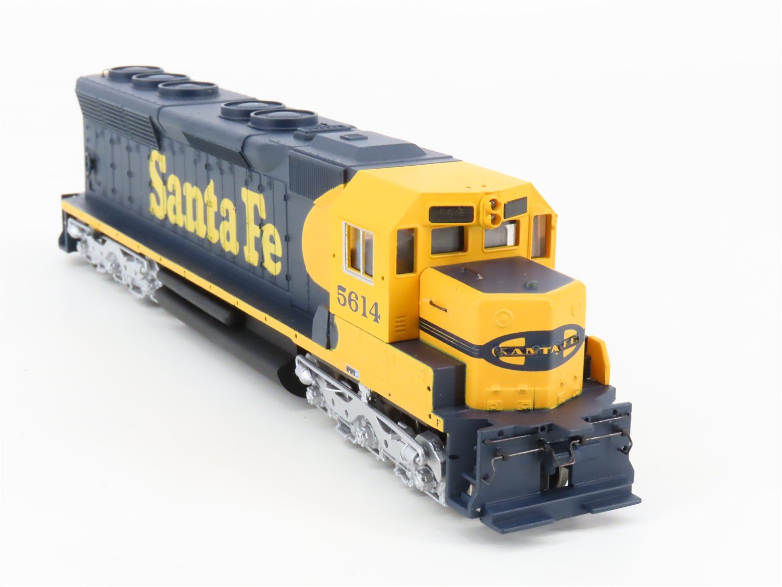 HO Scale Bachmann 11613 ATSF Santa Fe SD45 Diesel Locomotive #5614