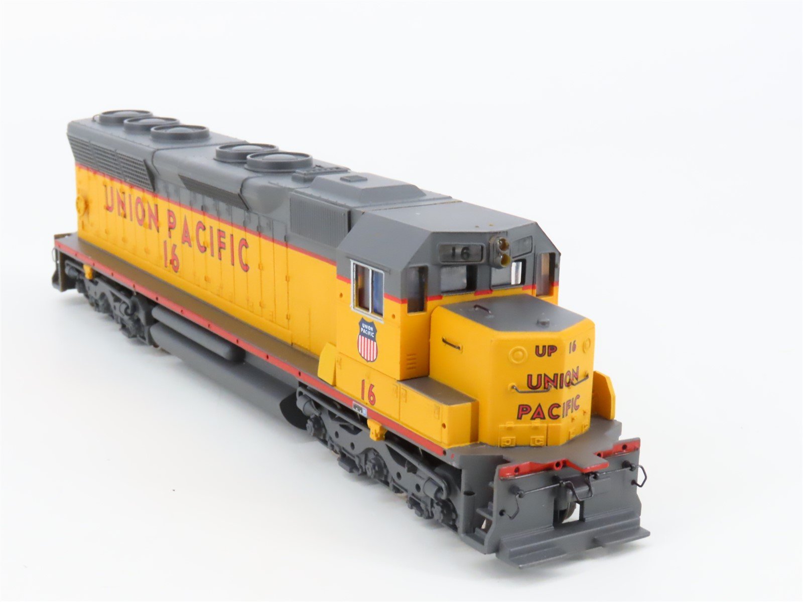 HO Scale Bachmann 11602 UP Union Pacific SD45 Diesel Locomotive #16