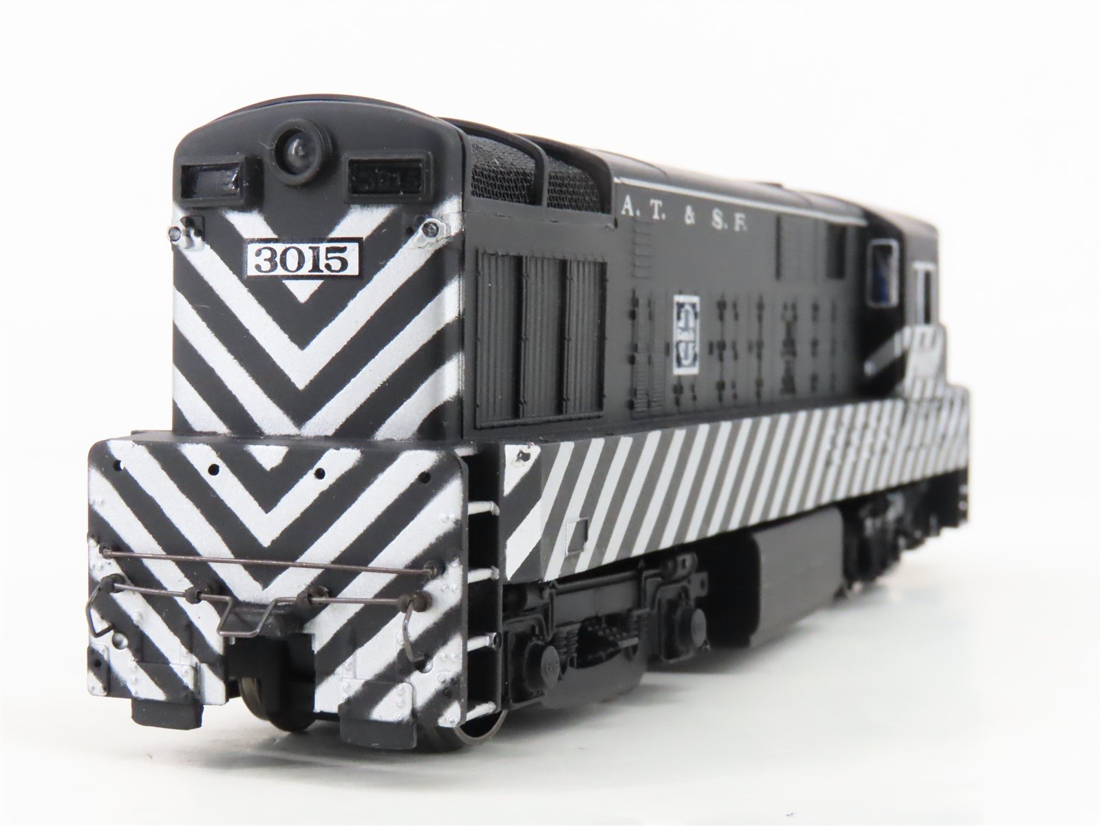 HO Scale Bachmann 81220 ATSF Santa Fe H16-44 Diesel Locomotive #3015