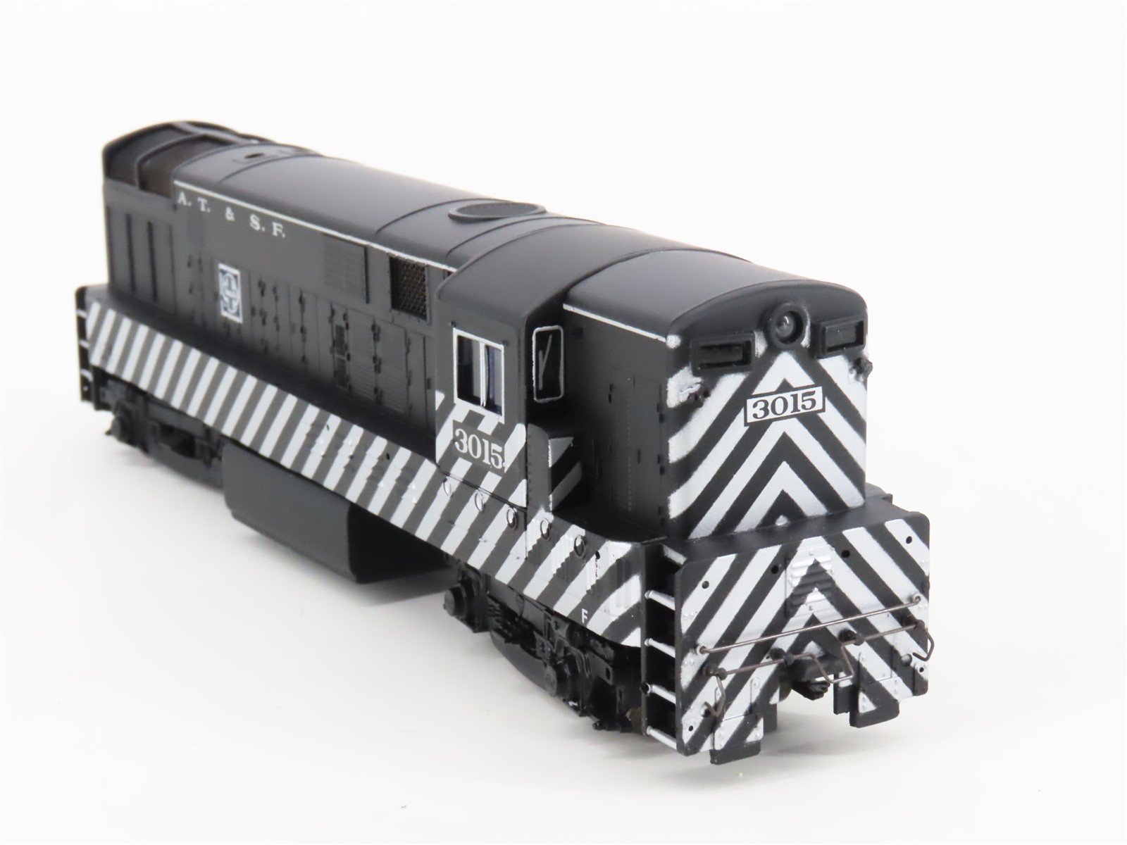 HO Scale Bachmann 81220 ATSF Santa Fe H16-44 Diesel Locomotive #3015