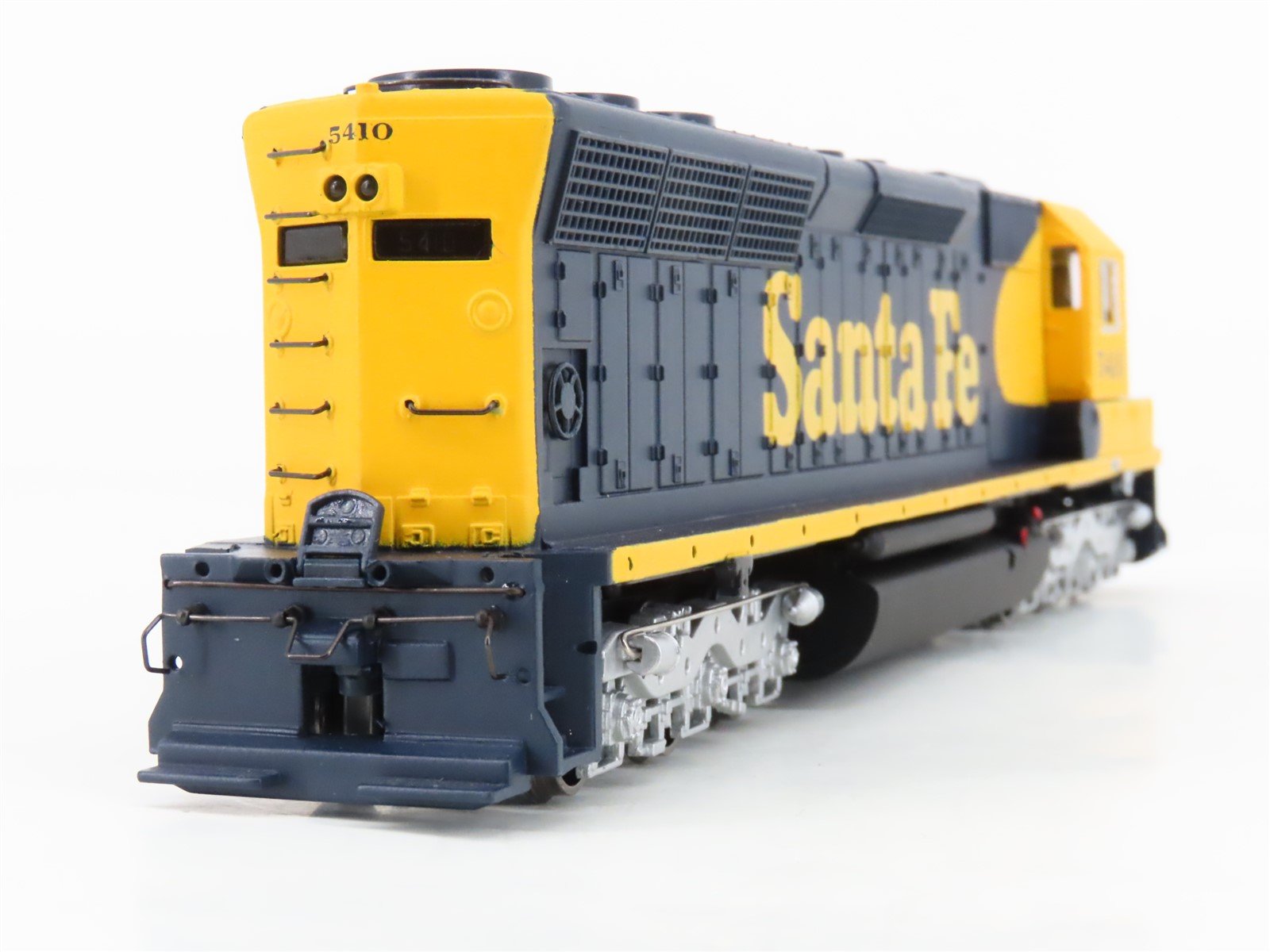 HO Scale Bachmann 11635 ATSF Santa Fe SD45 Diesel Locomotive #5410