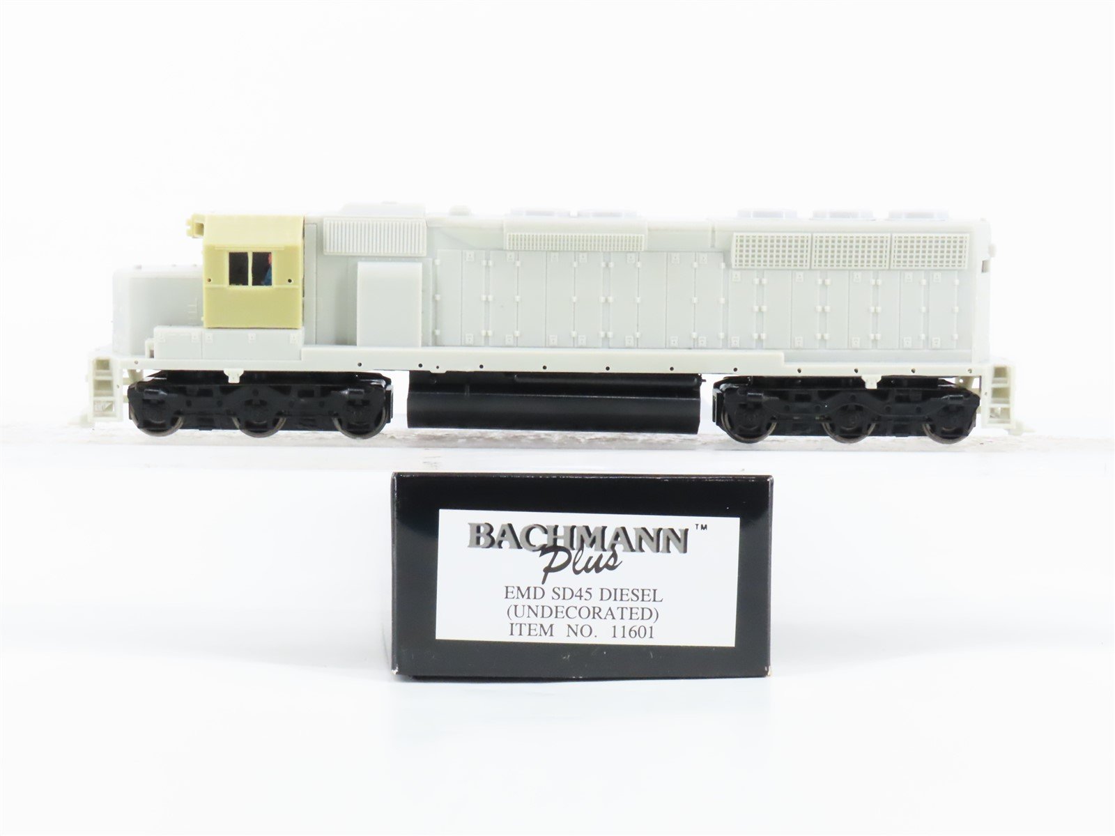 HO Scale Bachmann 11601 Undecorated SD45 Diesel Locomotive