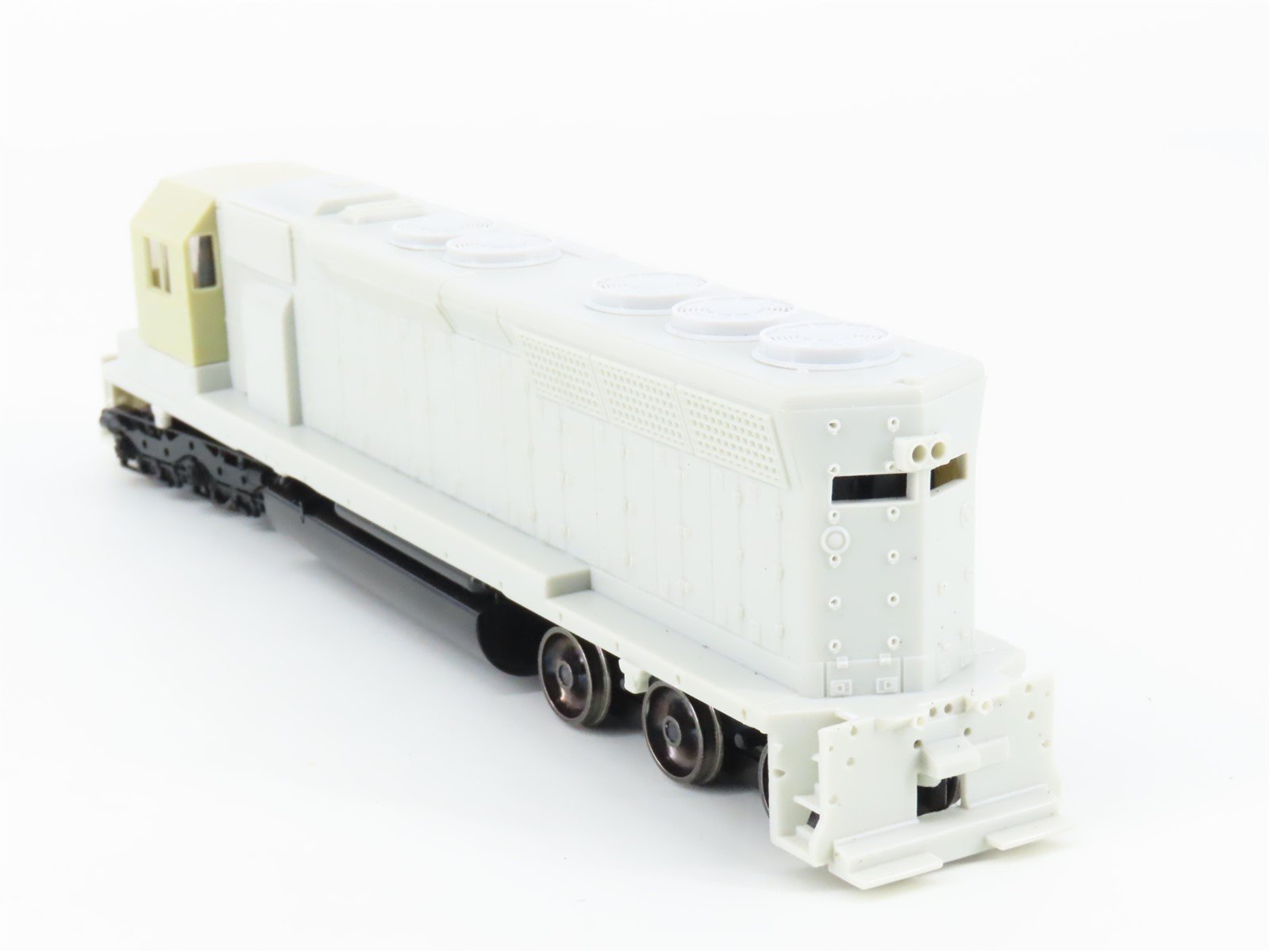 HO Scale Bachmann 11601 Undecorated SD45 Diesel Locomotive