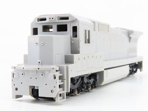 HO Scale Bachmann 85001 Undecorated Dash 8-40C Diesel Locomotive