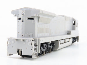 HO Scale Bachmann 85001 Undecorated Dash 8-40C Diesel Locomotive