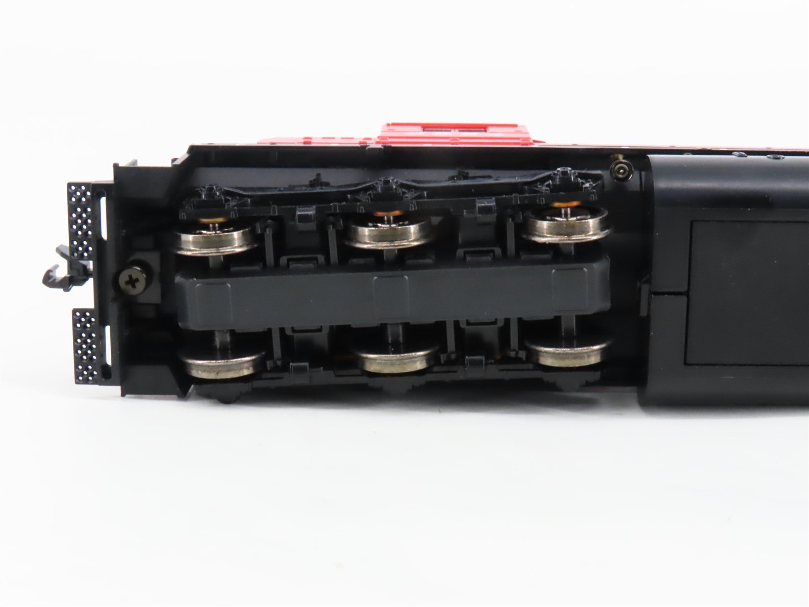 HO Scale Kato 37-6332 CP Canadian Pacific SD40 Diesel Locomotive #5524