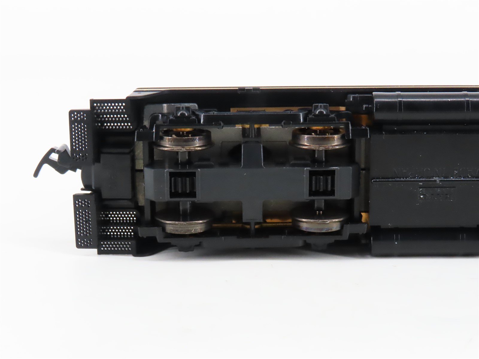 HO Scale Kato 37-10D UP Union Pacific NW2 Diesel Locomotive #DS1003