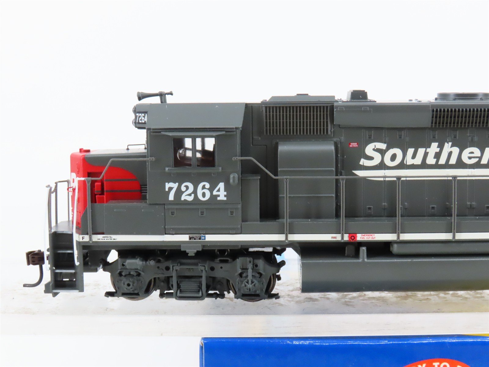 HO Scale Athearn RTR 89723 SP Southern Pacific GP40-2 Diesel Locomotive #7264