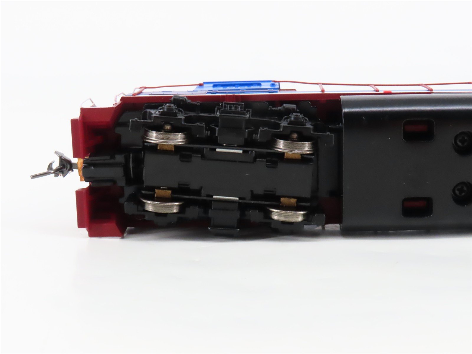 HO Scale Athearn RTR 79650 HLCX Helm Leasing GP38-2 Diesel Locomotive #3806