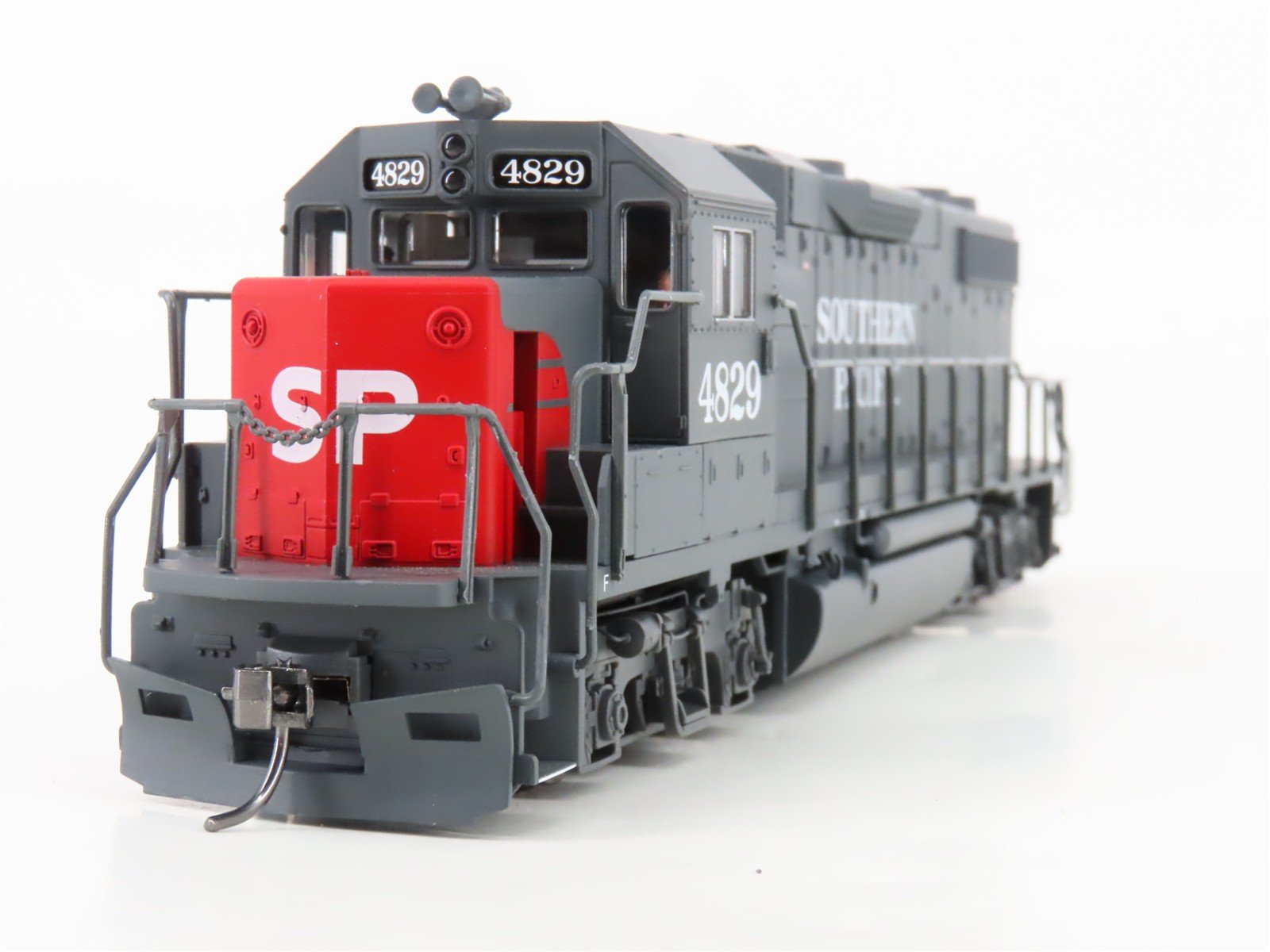 HO Scale Atlas Trainman 965 SP Southern Pacific GP38-2 Diesel Locomotive #4829
