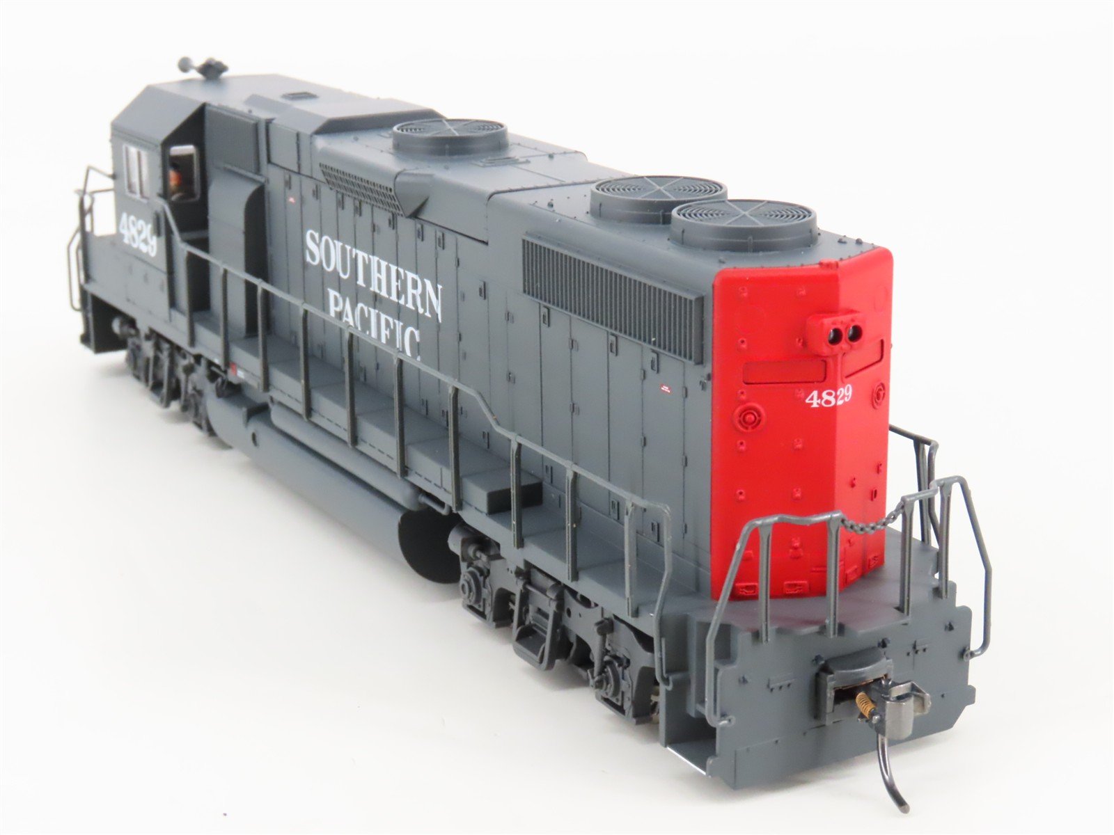 HO Scale Atlas Trainman 965 SP Southern Pacific GP38-2 Diesel Locomotive #4829
