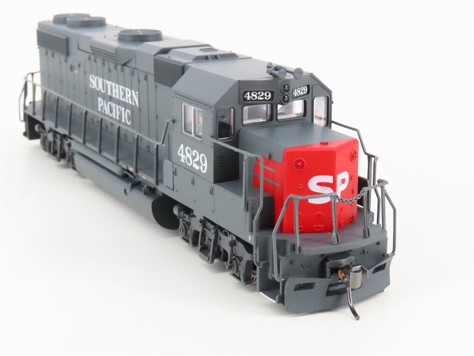 HO Scale Atlas Trainman 965 SP Southern Pacific GP38-2 Diesel Locomotive #4829