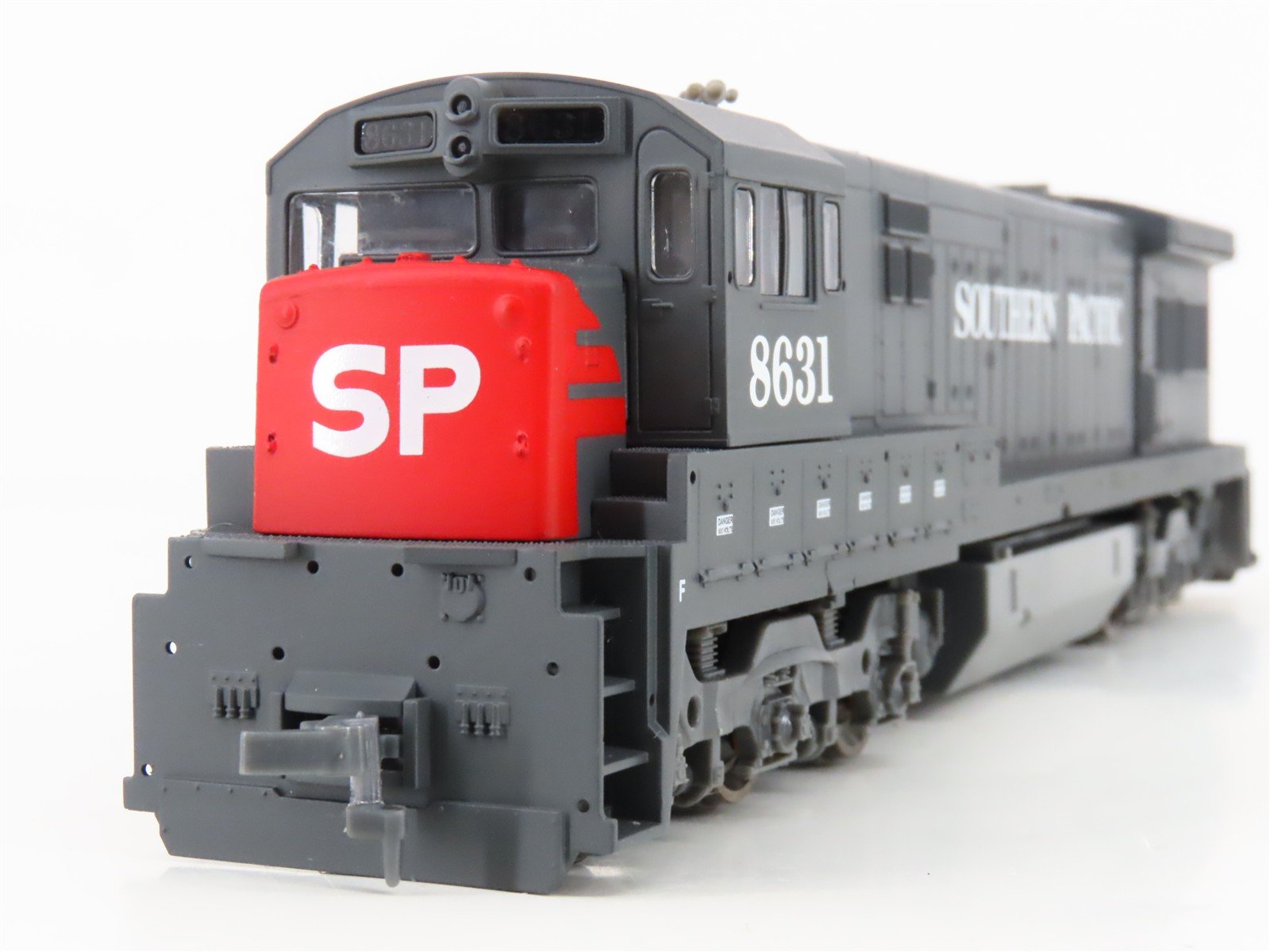HO Scale Atlas 8556 SP Southern Pacific U33C Diesel Locomotive #8631