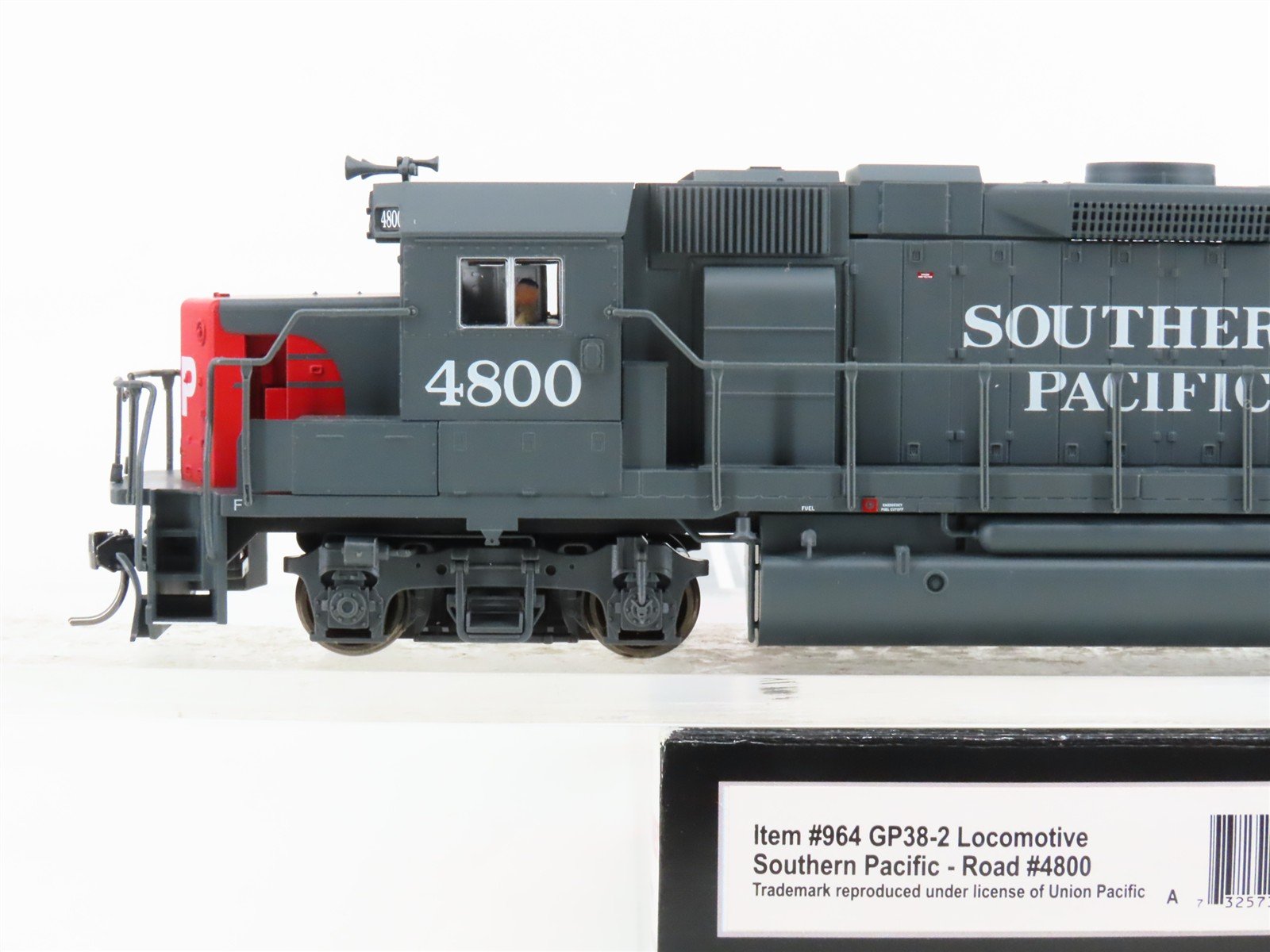 HO Scale Atlas Trainman 964 SP Southern Pacific GP38-2 Diesel Locomotive #4800