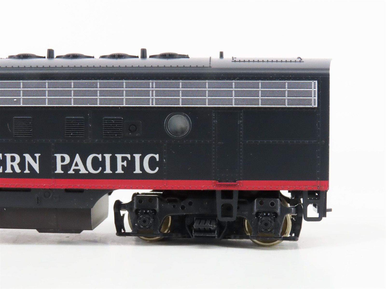 HO Scale Stewart Hobbies 5612 SP Southern Pacific F7 A/B Diesel Locomotive Set
