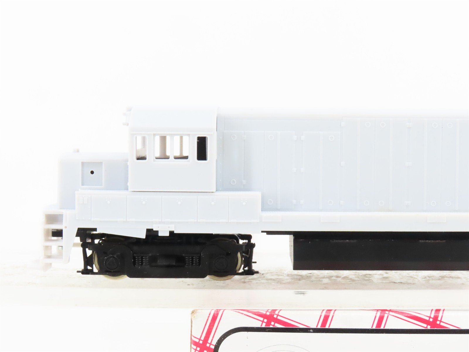 HO Scale Stewart Hobbies 7201 Undecorated U25B Diesel Locomotive