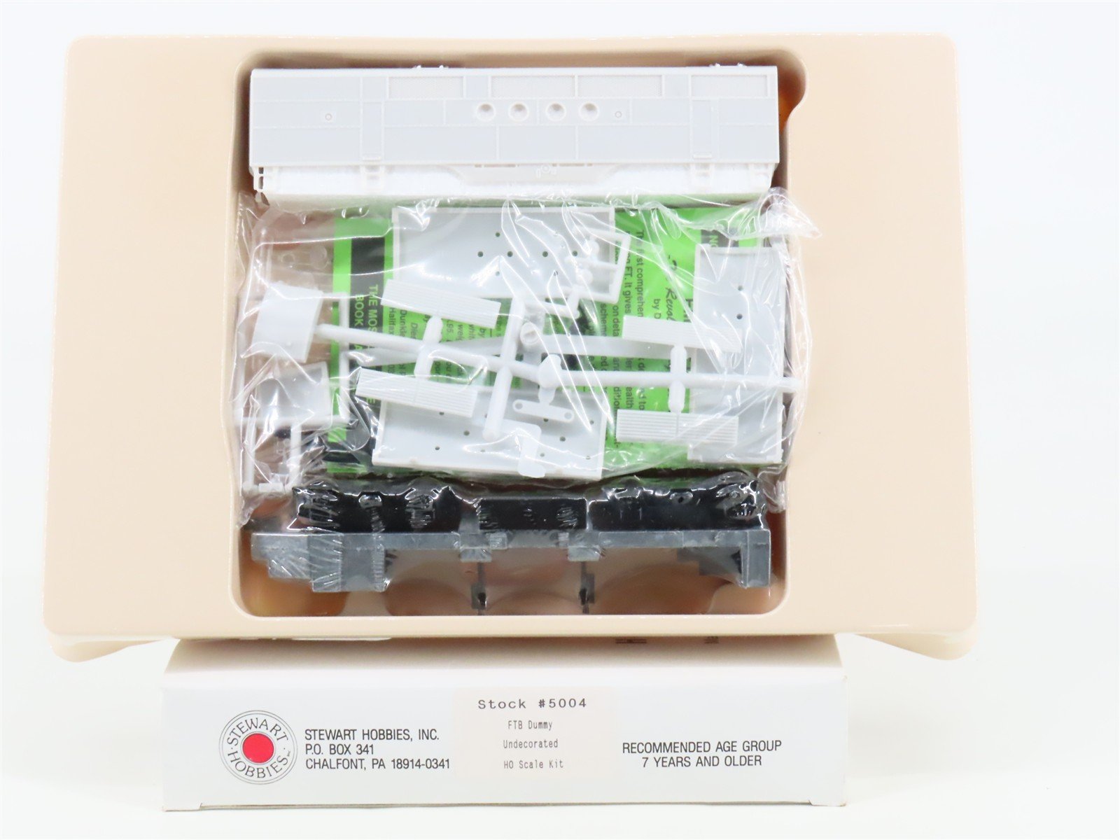 HO Scale Stewart Hobbies 5004 Undecorated FTB Diesel Locomotive UNPOWERED