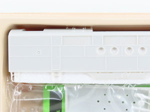 HO Scale Stewart Hobbies 5004 Undecorated FTB Diesel Locomotive UNPOWERED
