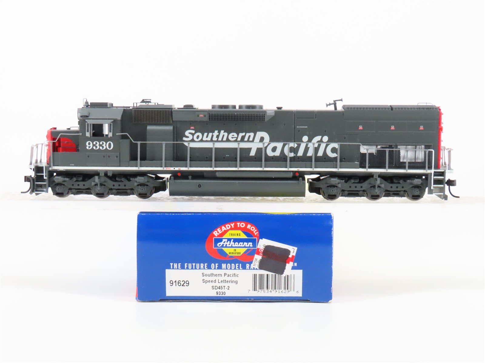 HO Scale Athearn RTR 91629 SP Southern Pacific SD45T-2 Diesel Locomotive #9330