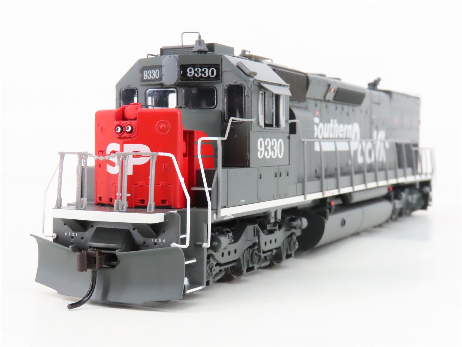 HO Scale Athearn RTR 91629 SP Southern Pacific SD45T-2 Diesel Locomotive #9330