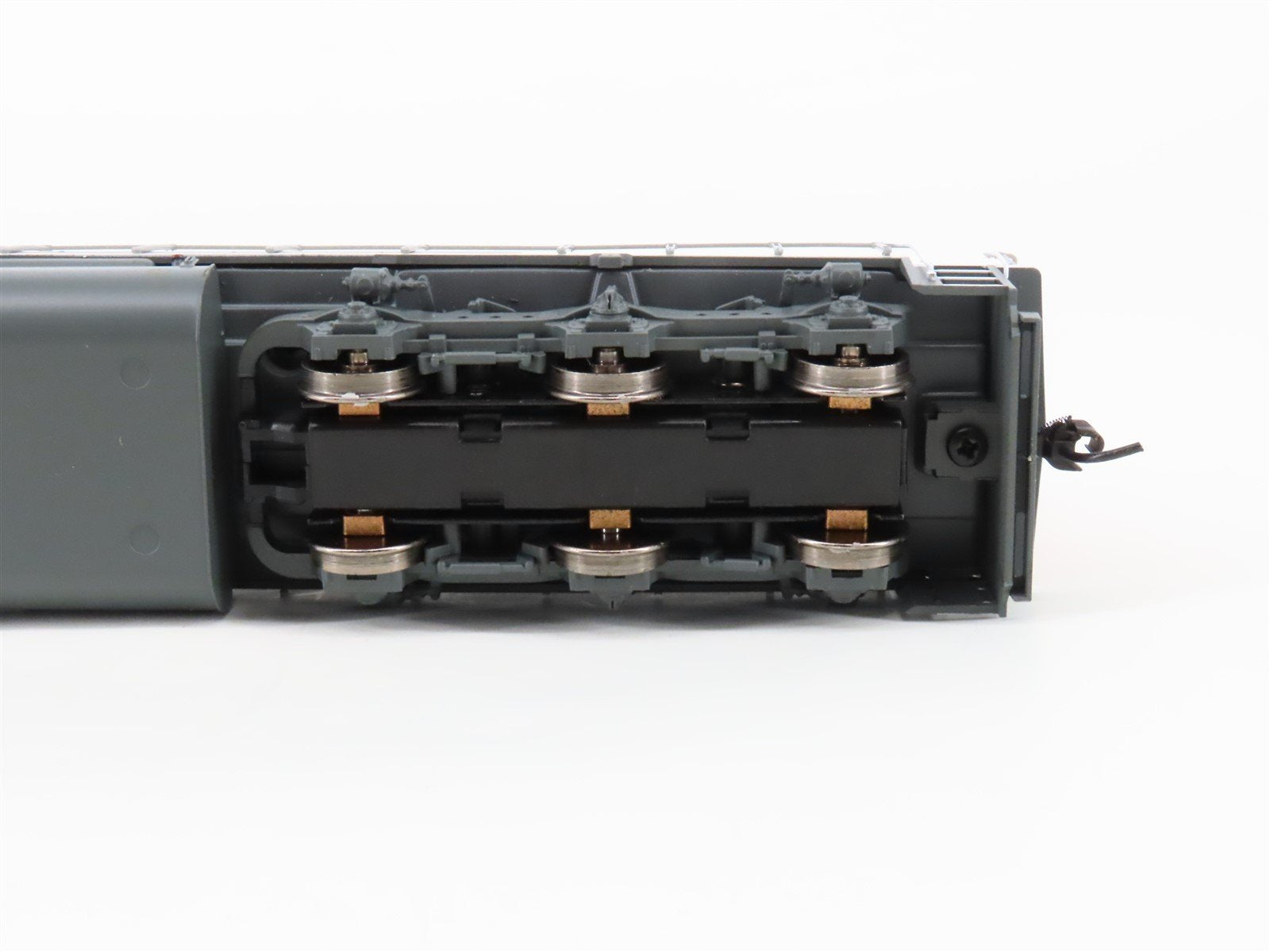 HO Scale Athearn RTR 91629 SP Southern Pacific SD45T-2 Diesel Locomotive #9330