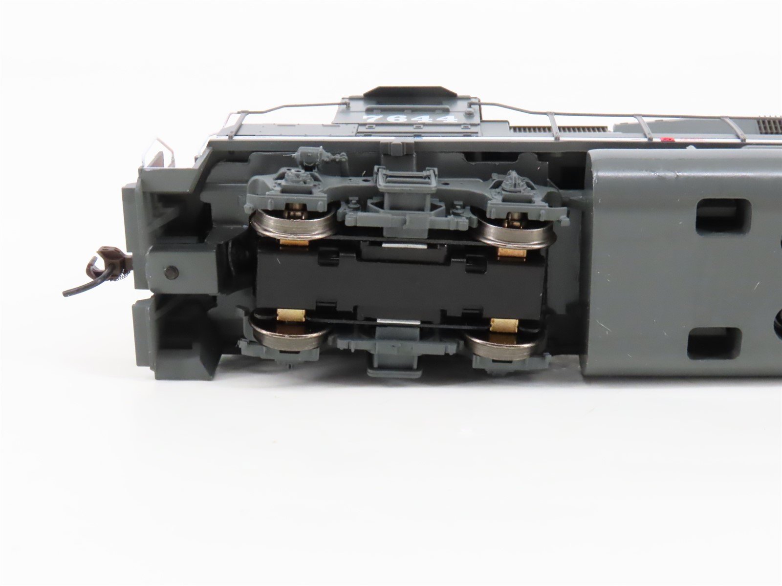 HO Scale Athearn RTR 89724 SP Southern Pacific GP40-2 Diesel Locomotive #7644