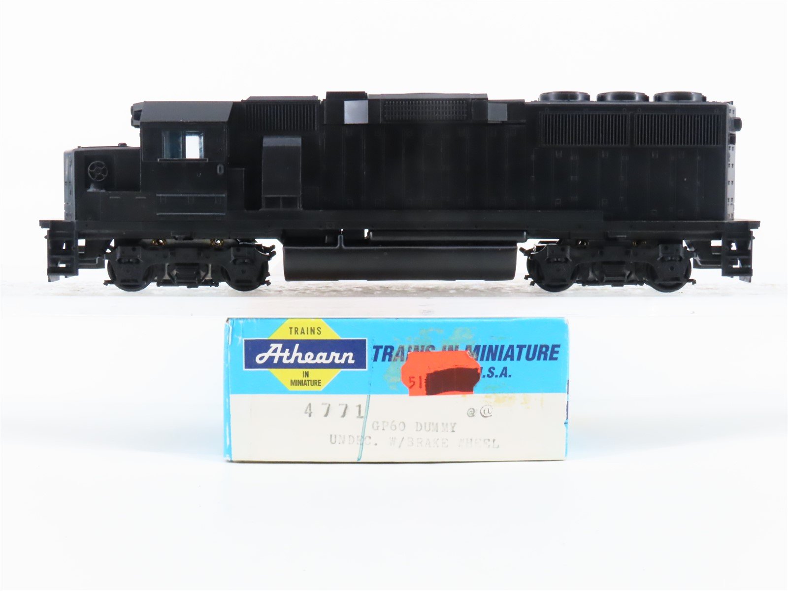 HO Scale Athearn 4771 Undecorated GP60 Diesel Locomotive UNPOWERED
