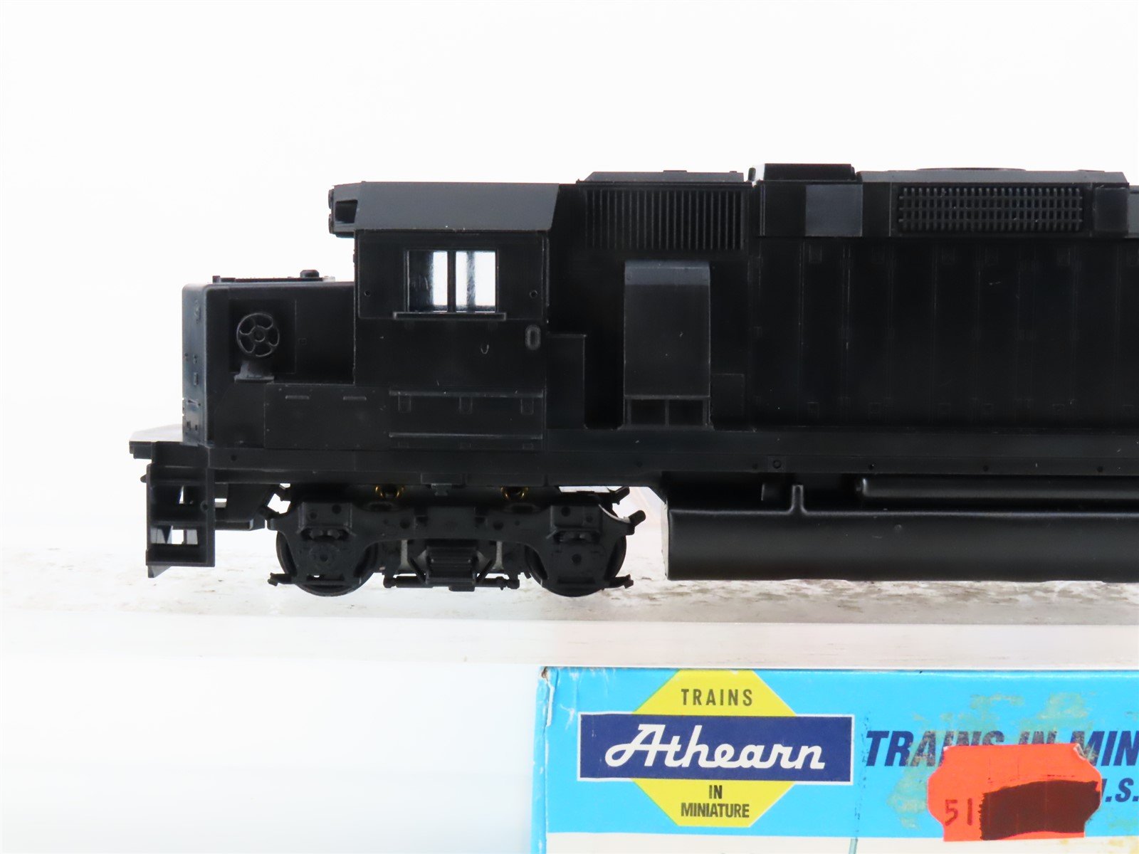 HO Scale Athearn 4771 Undecorated GP60 Diesel Locomotive UNPOWERED