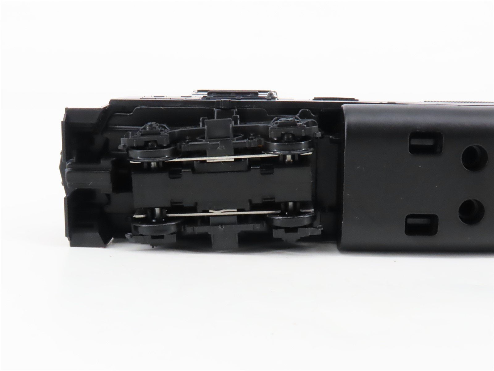 HO Scale Athearn 4771 Undecorated GP60 Diesel Locomotive UNPOWERED