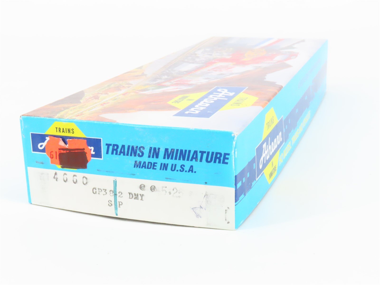 HO Scale Athearn 4660 SP Southern Pacific GP38-2 Diesel Loco #4823 UNPOWERED
